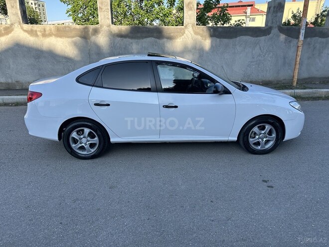 Hyundai Elantra-7