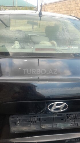 Hyundai Accent-3