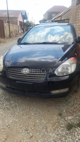 Hyundai Accent-1