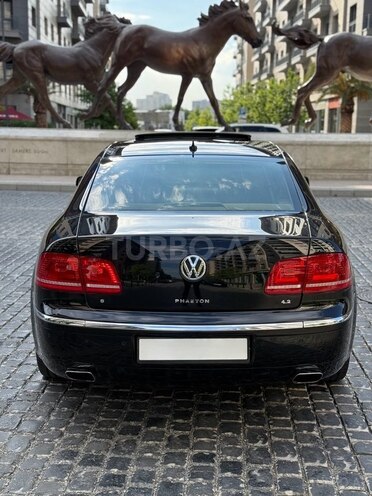 Volkswagen Phaeton-10