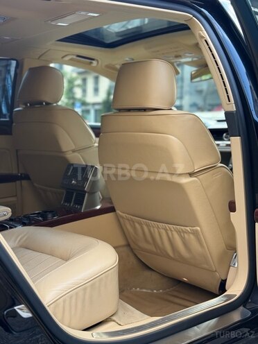 Volkswagen Phaeton-15