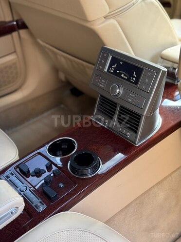 Volkswagen Phaeton-17