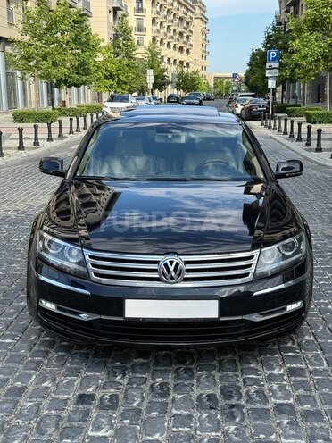 Volkswagen Phaeton-5