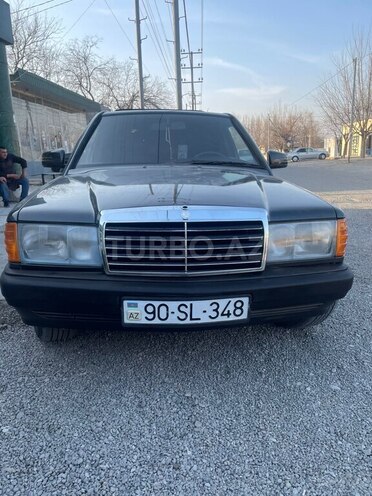 Mercedes 190-1