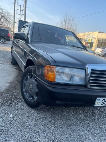 Mercedes 190-2