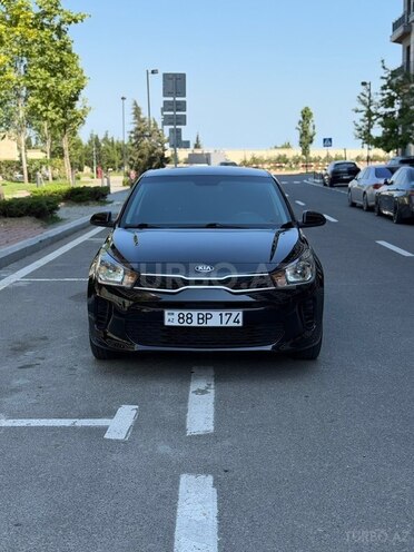 Kia Rio-2