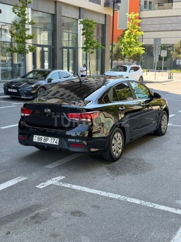 Kia Rio-7