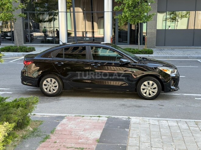 Kia Rio-4