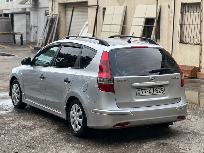 Hyundai i30-4