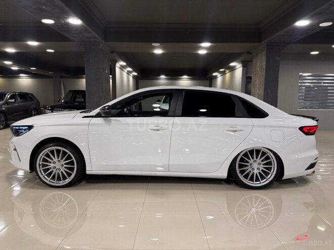 Geely Emgrand-5