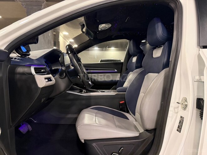 Geely Emgrand-9