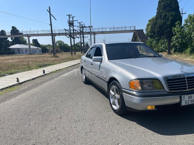 Mercedes C 280-4