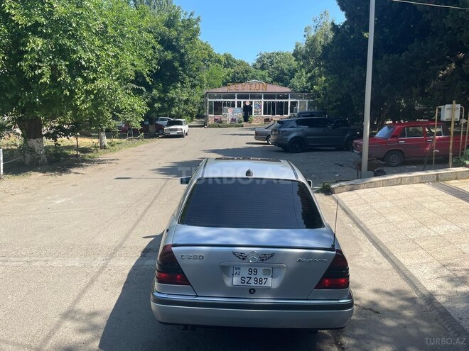 Mercedes C 280-9