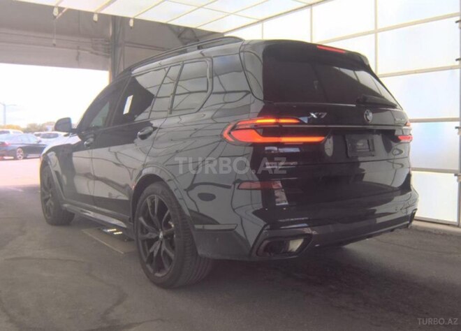 BMW X7-6
