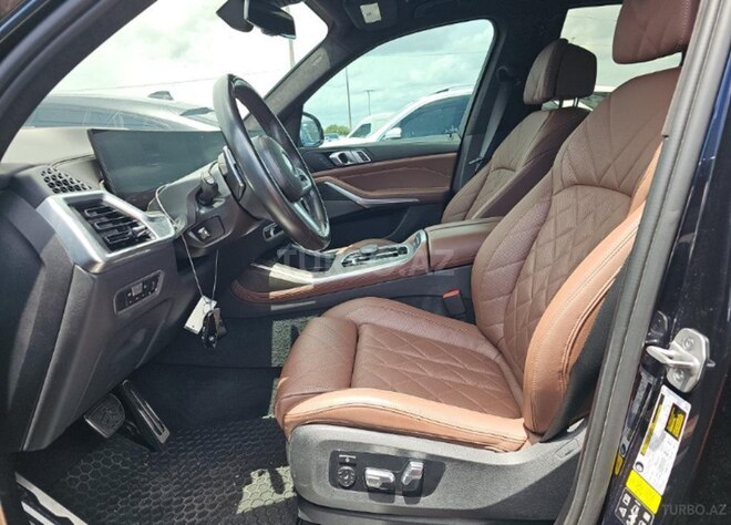 BMW X7-7