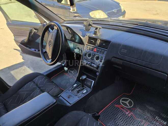 Mercedes C 230-3