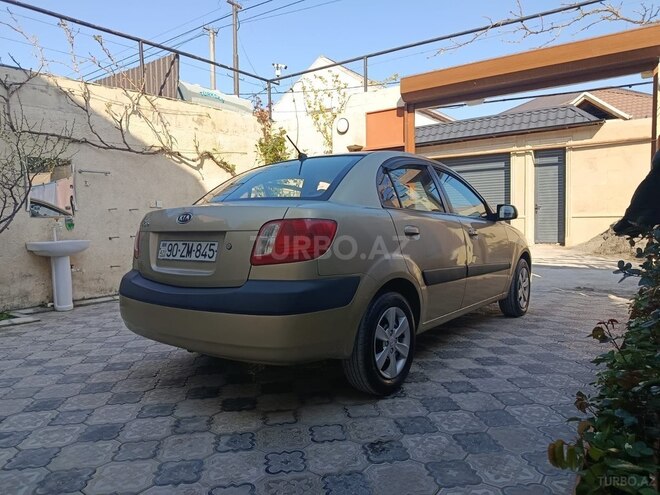Kia Rio-3