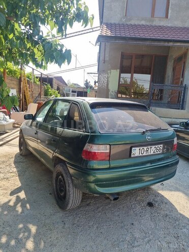 Opel Astra-4