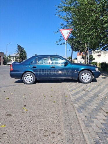 Mercedes C 180-6