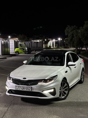 Kia K5-4
