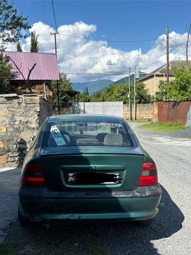 Opel Vectra-2