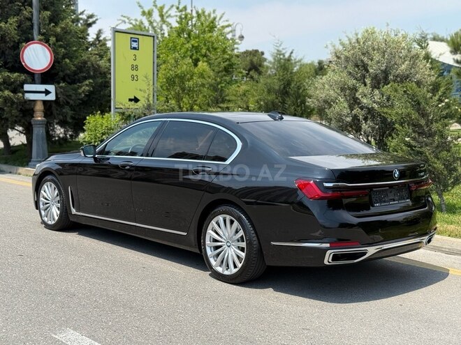 BMW 740-4