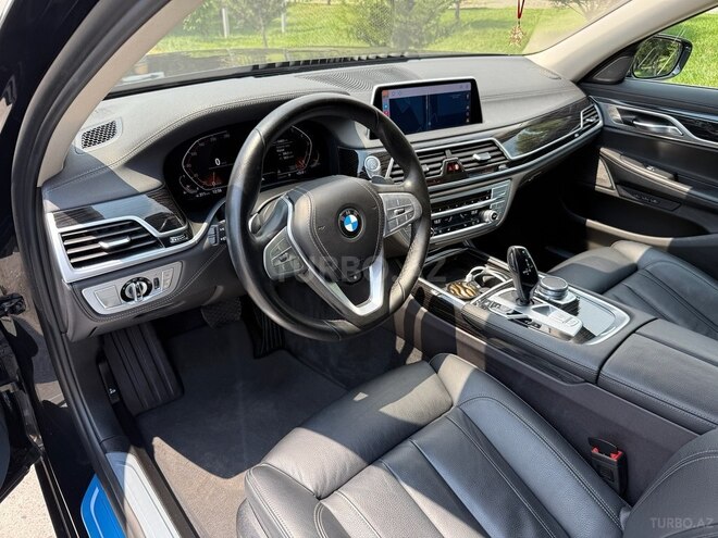 BMW 740-10