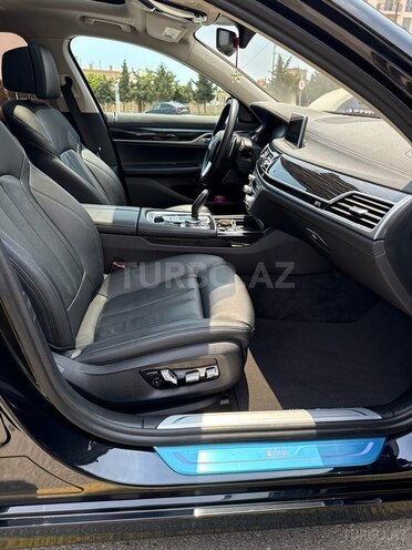 BMW 740-14