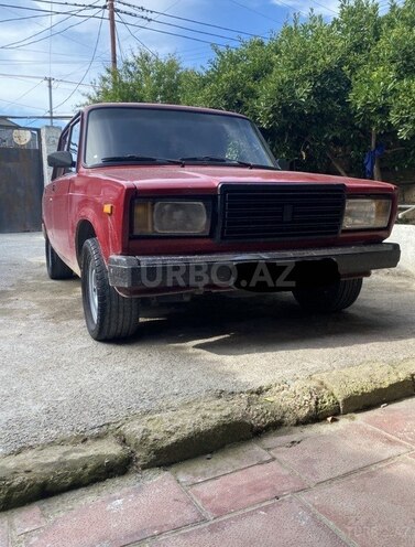 LADA (VAZ) 2107-1