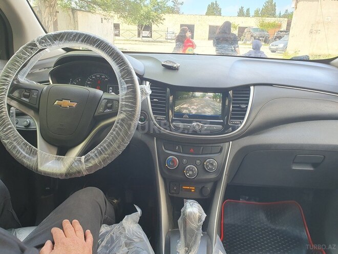 Chevrolet Trax-13
