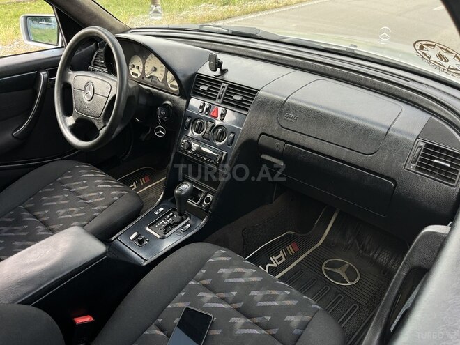 Mercedes C 180-7