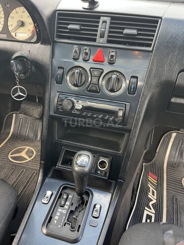 Mercedes C 180-6