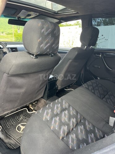 Mercedes C 180-11