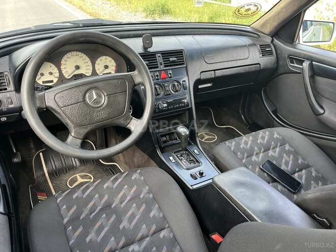 Mercedes C 180-18