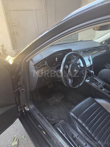 Volkswagen Passat-4