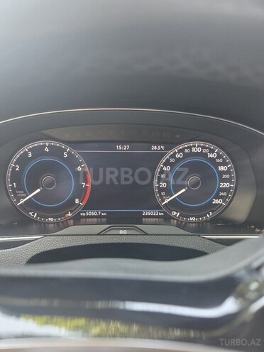 Volkswagen Passat-3