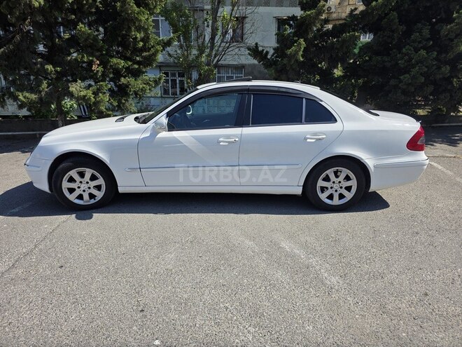 Mercedes E 220-3