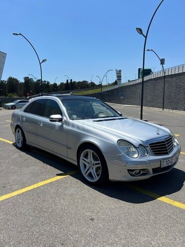 Mercedes E 280 4MATIC-6