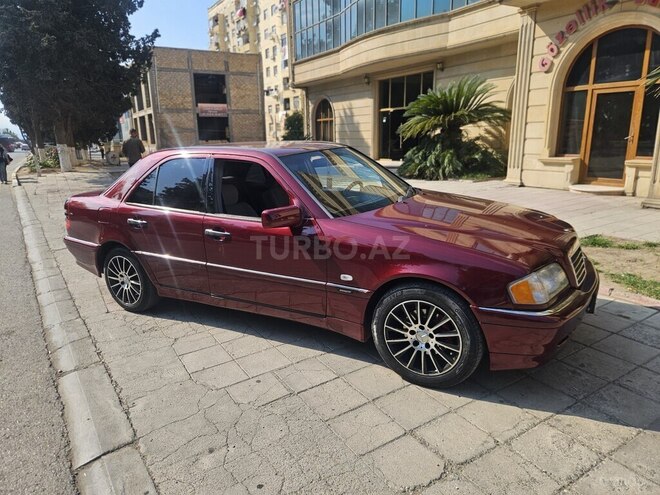Mercedes C 220-12