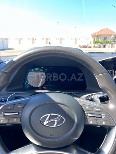 Hyundai Sonata-17