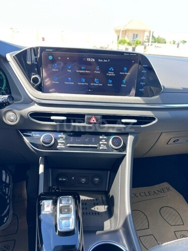 Hyundai Sonata-18