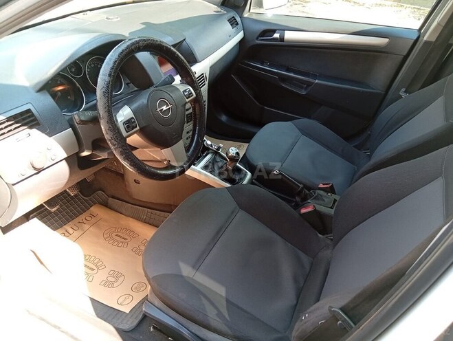 Opel Astra-8
