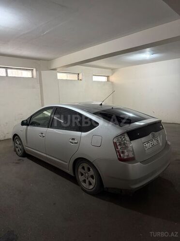 Toyota Prius-13