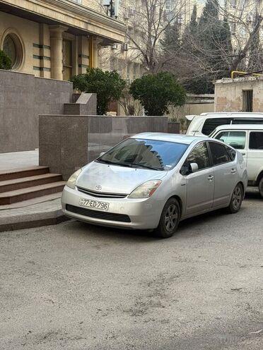 Toyota Prius-15