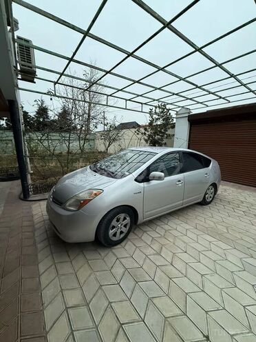 Toyota Prius-8