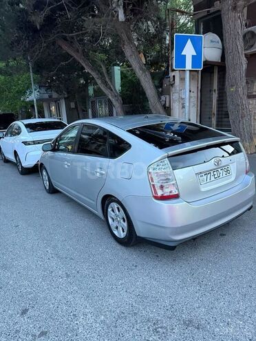 Toyota Prius-11