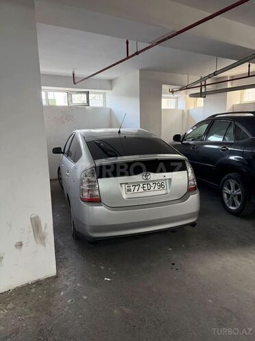 Toyota Prius-6