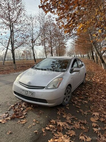 Toyota Prius-19