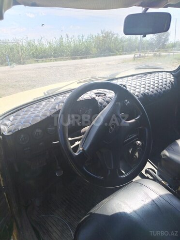 LADA (VAZ) 2106-4