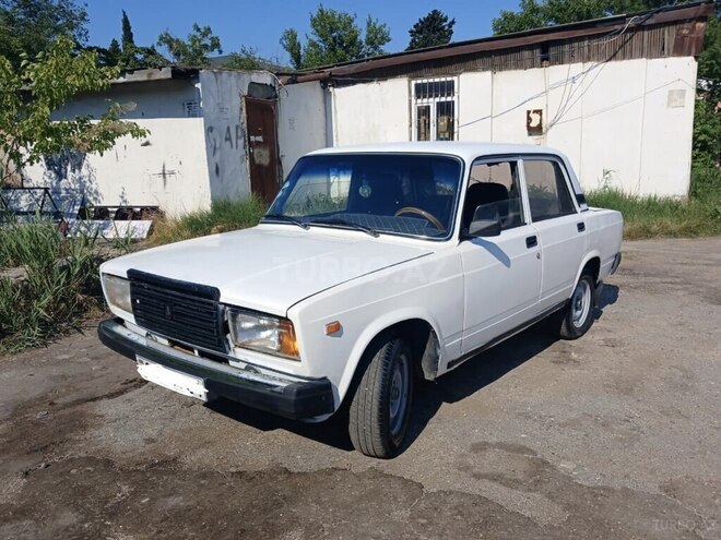LADA (VAZ) 2107-1